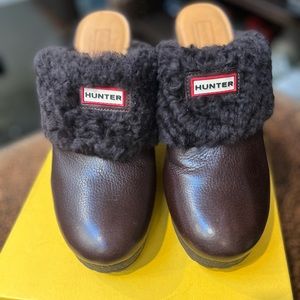 HUNTER Shearling and leather clogs - great condition!!